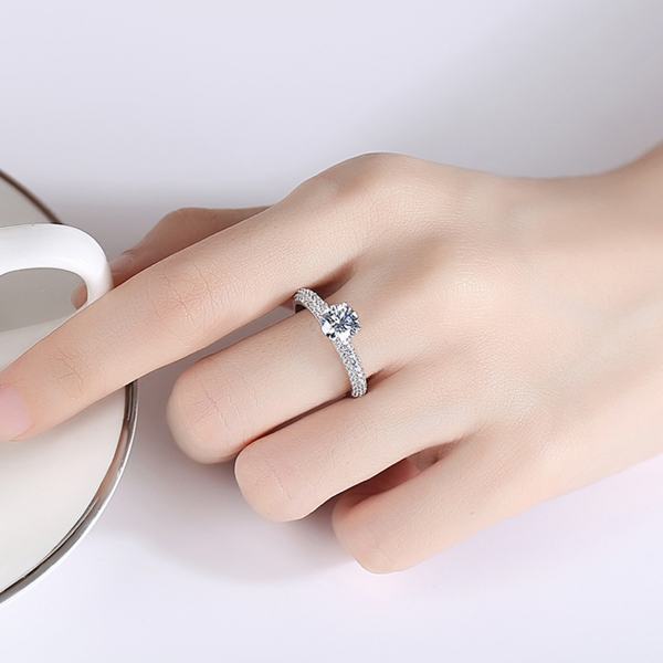 Bague de promesse ajustable