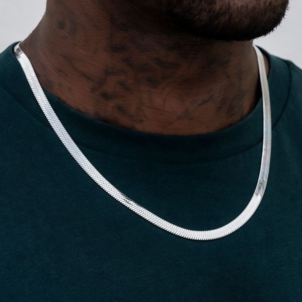Collier à chevrons en or blanc